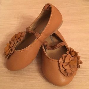 Toddler slip on size 6